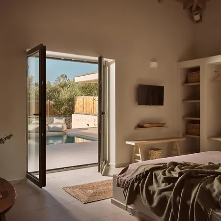 Conte Maris V Willa Tragaki